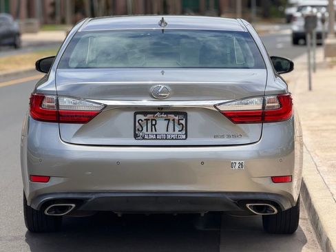Used 2016 Lexus ES 350 FWD image 4