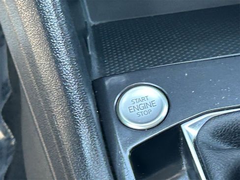 Used 2024 Volkswagen Tiguan S image 23