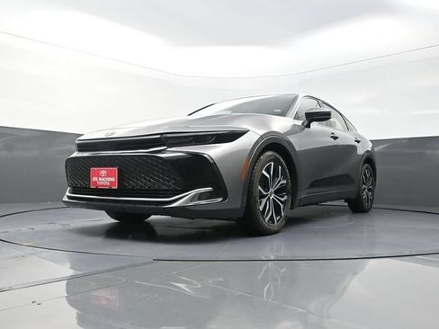 Certified 2023 Toyota Crown AWD/4WD image 31