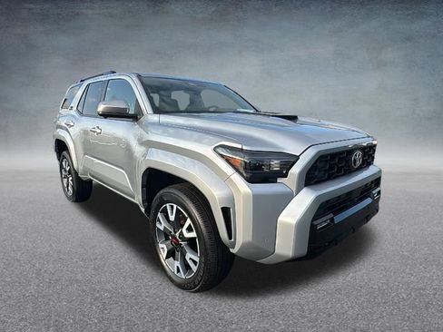 Used 2025 Toyota 4Runner TRD Sport Premium AWD/4WD image 2