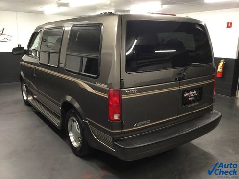 Used 1999 Chevrolet Astro image 7