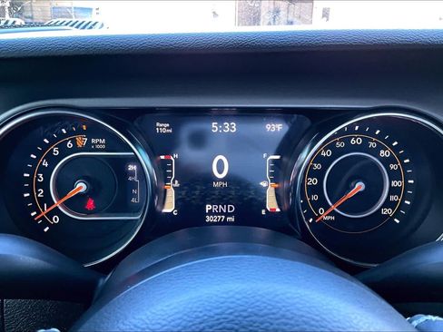 Used 2023 Jeep Gladiator Sport AWD/4WD image 26