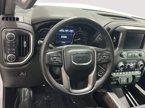 Used 2022 GMC Sierra 3500 Denali w/ Denali Ultimate Package image 24