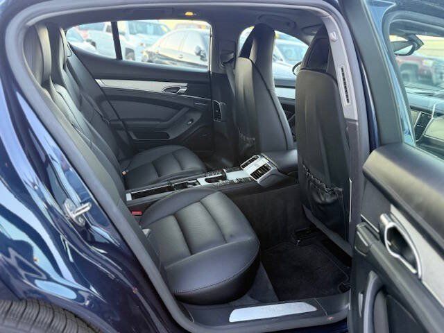 Used 2014 Porsche Panamera image 12