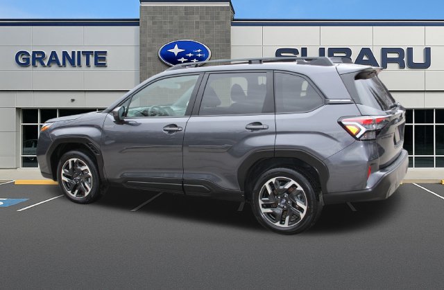 Used 2025 Subaru Forester Premium AWD/4WD image 8