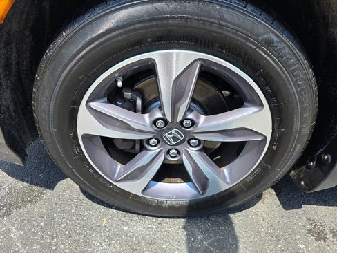 Used 2018 Honda Odyssey Touring image 10