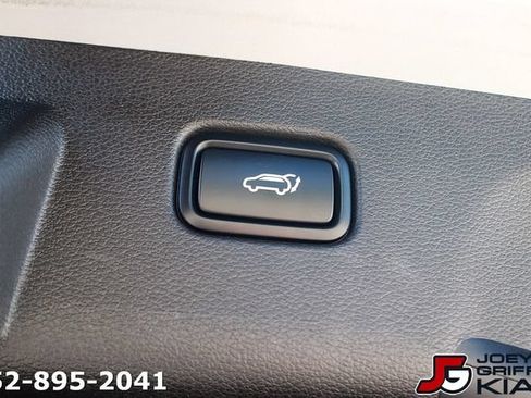Certified 2024 Kia Sportage X-Pro Prestige AWD/4WD image 17