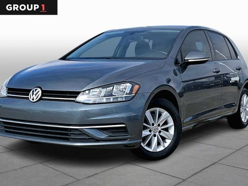 Used 2019 Volkswagen Golf S image 1