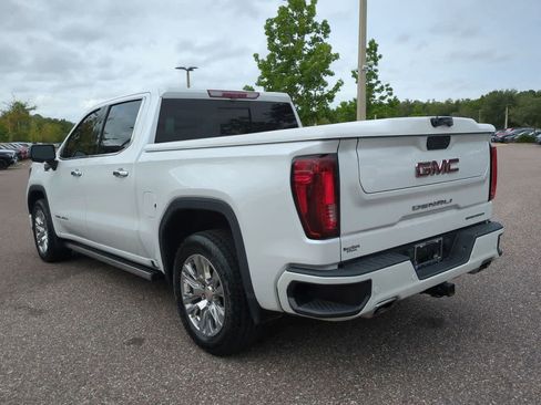 Used 2023 GMC Sierra 1500 Denali w/ Technology Package AWD/4WD image 4