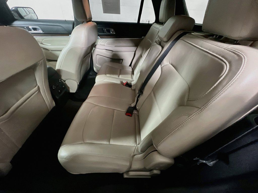 Used 2018 Ford Explorer Limited AWD/4WD image 22