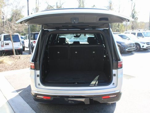 Used 2022 Jeep Wagoneer Series II image 7