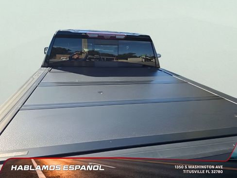 Used 2022 GMC Sierra 1500 AT4 w/ AT4 Premium Package image 10