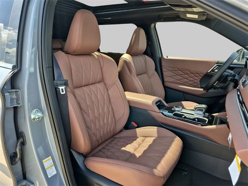 New 2025 Mitsubishi Outlander SEL image 26