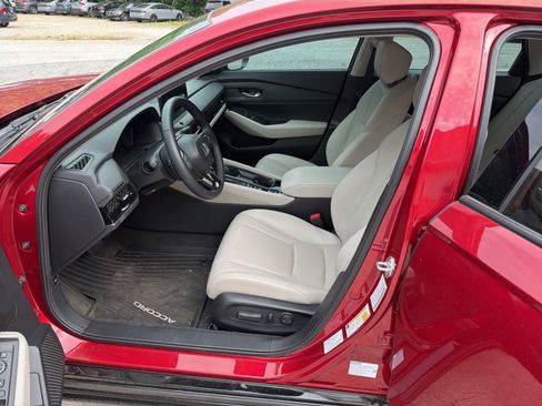 Used 2025 Honda Accord EX-L image 17
