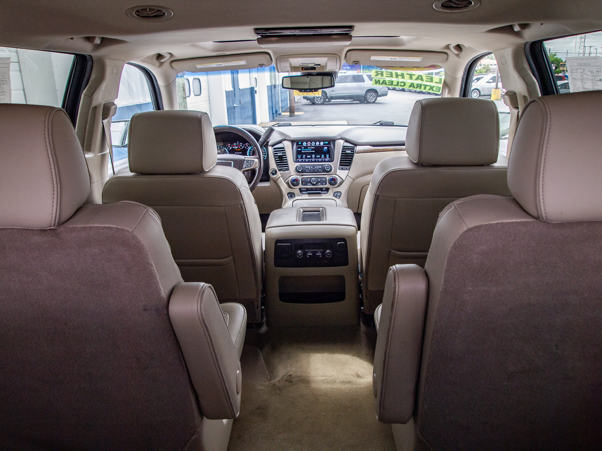 Used 2018 GMC Yukon Denali w/ Open Road Package AWD/4WD image 30