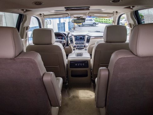 Used 2018 GMC Yukon Denali w/ Open Road Package AWD/4WD image 30