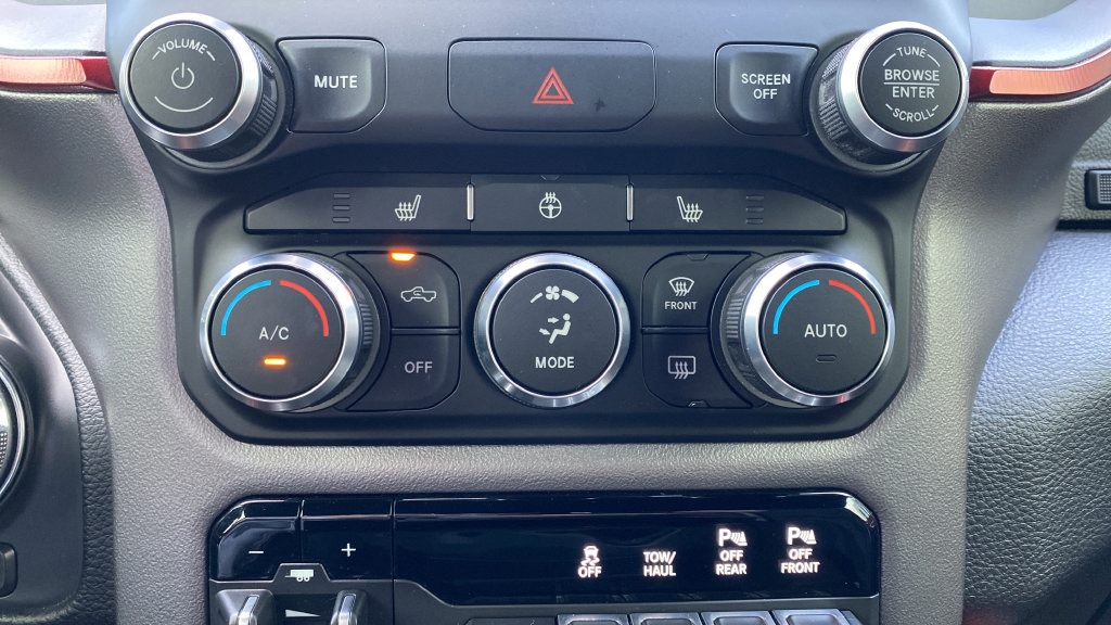 Used 2019 RAM 1500 Rebel w/ Rebel Level 2 Equipment Group AWD/4WD image 19
