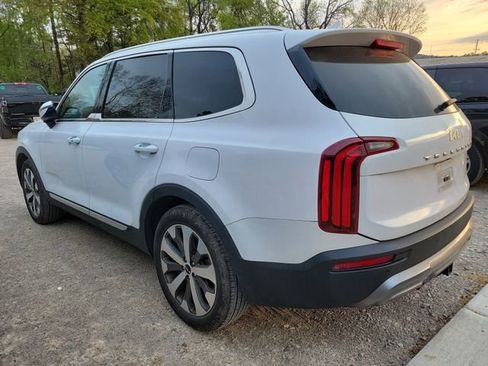 Used 2022 Kia Telluride EX w/ EX Premium Package image 6