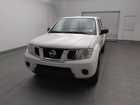 Used 2018 Nissan Frontier SV image 15