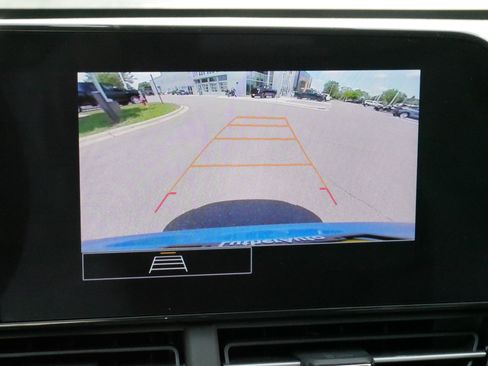 Used 2024 Chevrolet Trax RS w/ Driver Confidence Package FWD image 29