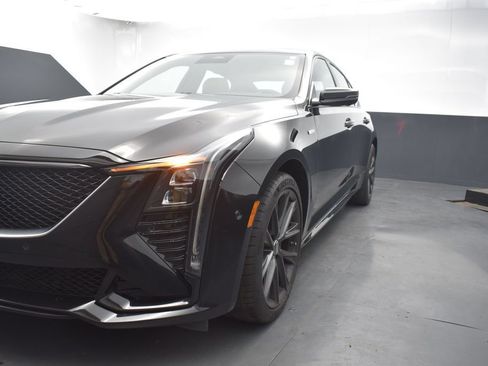 Used 2025 Cadillac CT5 V w/ Platinum Package AWD/4WD image 35