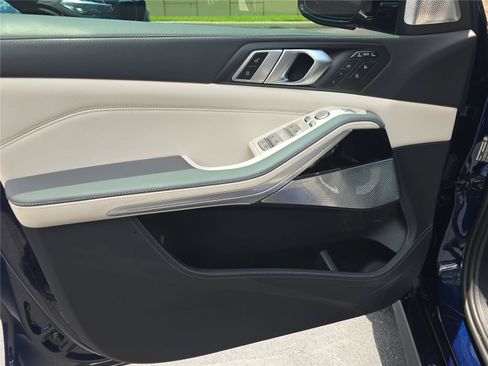 Used 2025 BMW ALPINA XB7 AWD/4WD image 16