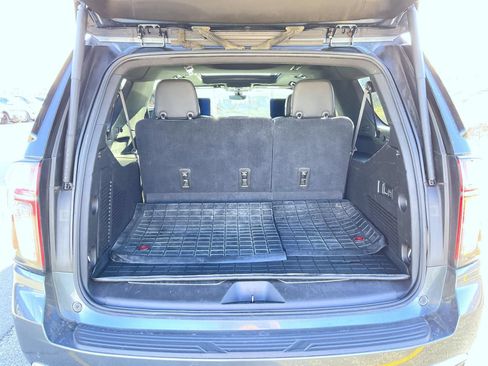 Used 2021 Chevrolet Suburban High Country AWD/4WD image 24