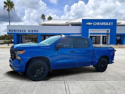 Used 2026 Chevrolet Silverado 1500 Custom AWD/4WD image 3