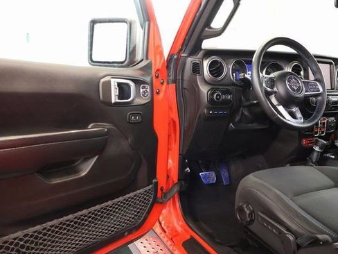 Used 2021 Jeep Wrangler Unlimited Rubicon 4xe w/ Cold Weather Group image 9