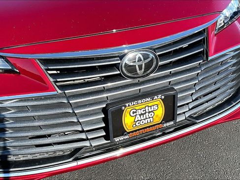 Used 2022 Toyota Avalon XLE FWD image 28