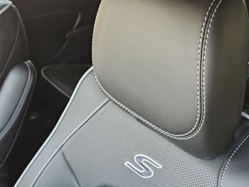 New 2025 Chrysler Pacifica Limited image 15