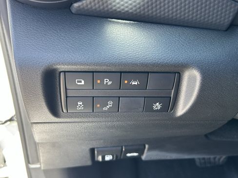 Used 2023 Nissan Kicks S FWD image 30
