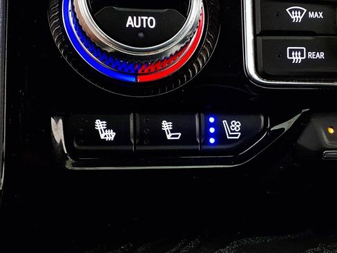 Used 2021 GMC Yukon Denali image 15