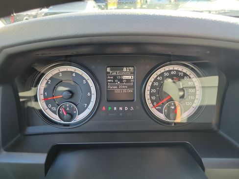 Used 2019 RAM 1500 Classic SLT image 24