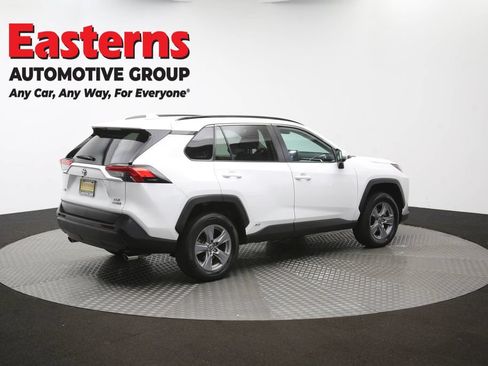 Used 2022 Toyota RAV4 XLE AWD/4WD image 41