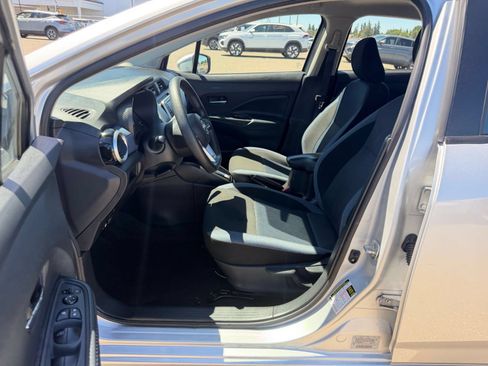 Used 2025 Nissan Versa SV FWD image 26