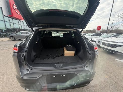 Used 2025 Nissan Murano SV image 19