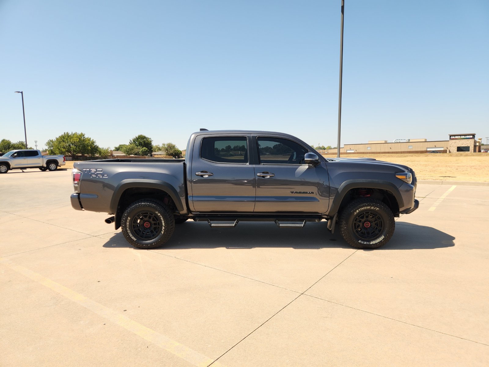 Used 2023 Toyota Tacoma TRD Pro AWD/4WD image 7