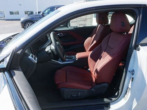 Used 2025 BMW 230i xDrive Coupe w/ Premium Package image 7