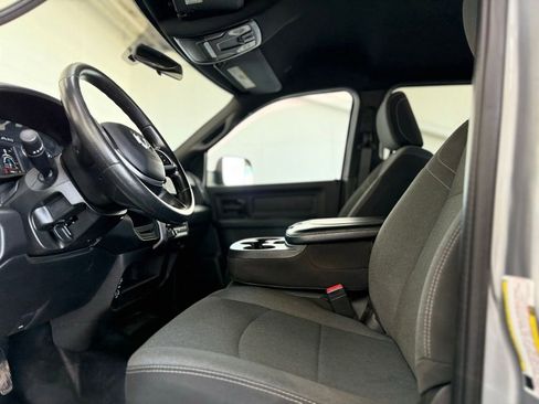 Used 2022 RAM 4500 Tradesman w/ Chrome Appearance Group image 28