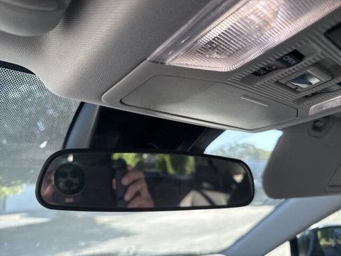 Used 2023 Toyota RAV4 XLE Premium image 19