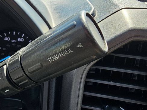 Used 2018 Ford F250 XL w/ Power Equipment Group AWD/4WD image 10