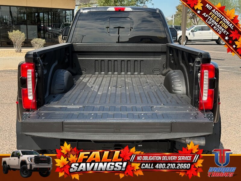 Used 2023 Ford F350 Lariat w/ Lariat Ultimate Package AWD/4WD image 9
