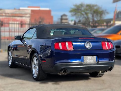 Used 2012 Ford Mustang Premium RWD image 7