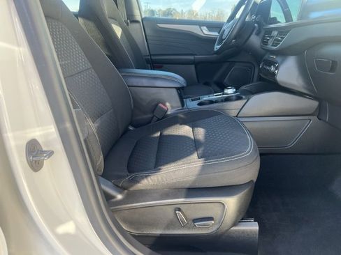 Certified 2023 Ford Escape Active w/ Tech Pack #2 image 6
