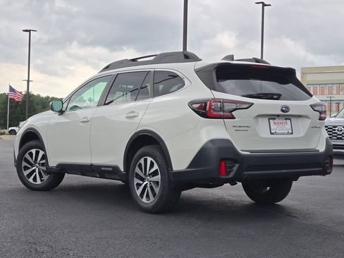 Used 2020 Subaru Outback Premium AWD/4WD image 14