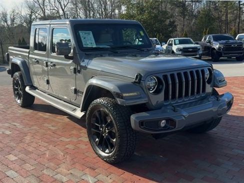 Used 2022 Jeep Gladiator Overland image 5