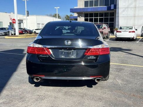 Used 2014 Honda Accord Touring image 4