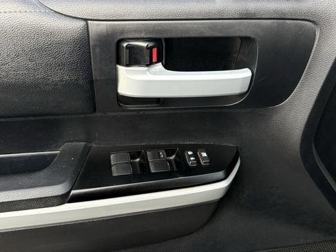 Used 2019 Toyota Tundra SR5 w/ SR5 Upgrade Package image 22