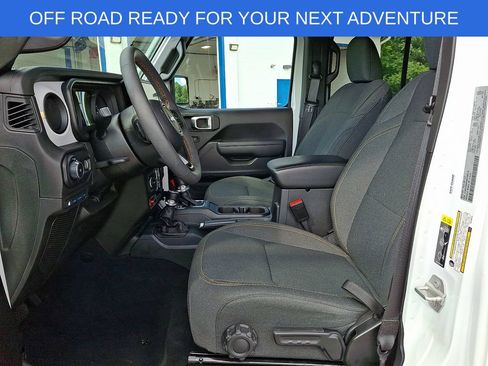 Used 2024 Jeep Wrangler Unlimited AWD/4WD image 13